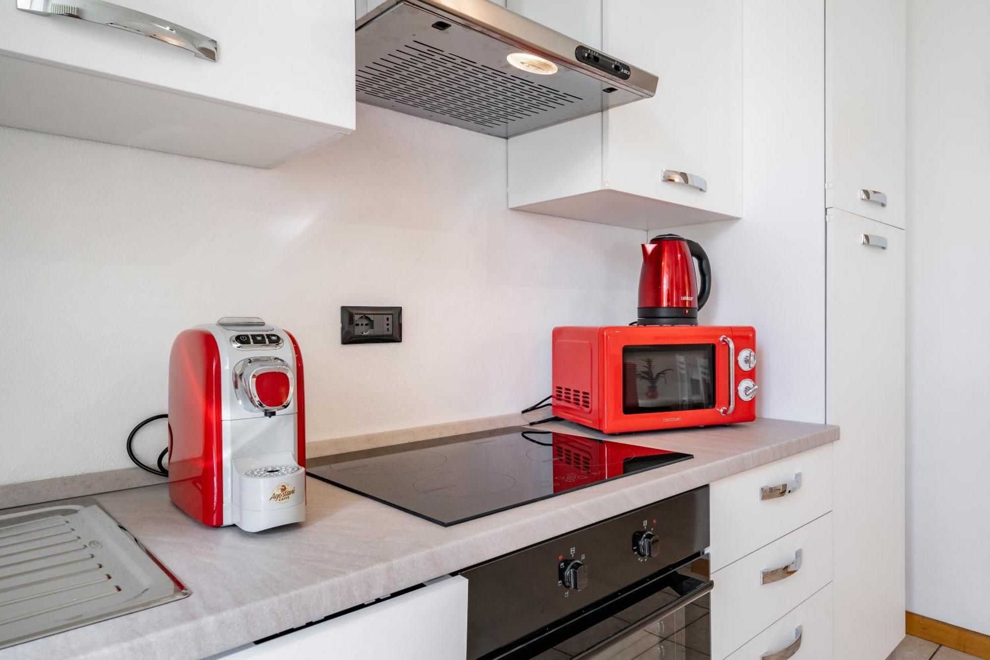 Dolce Teresa Apartment แมนเดลโล เดล ลาริโอ ภายนอก รูปภาพ