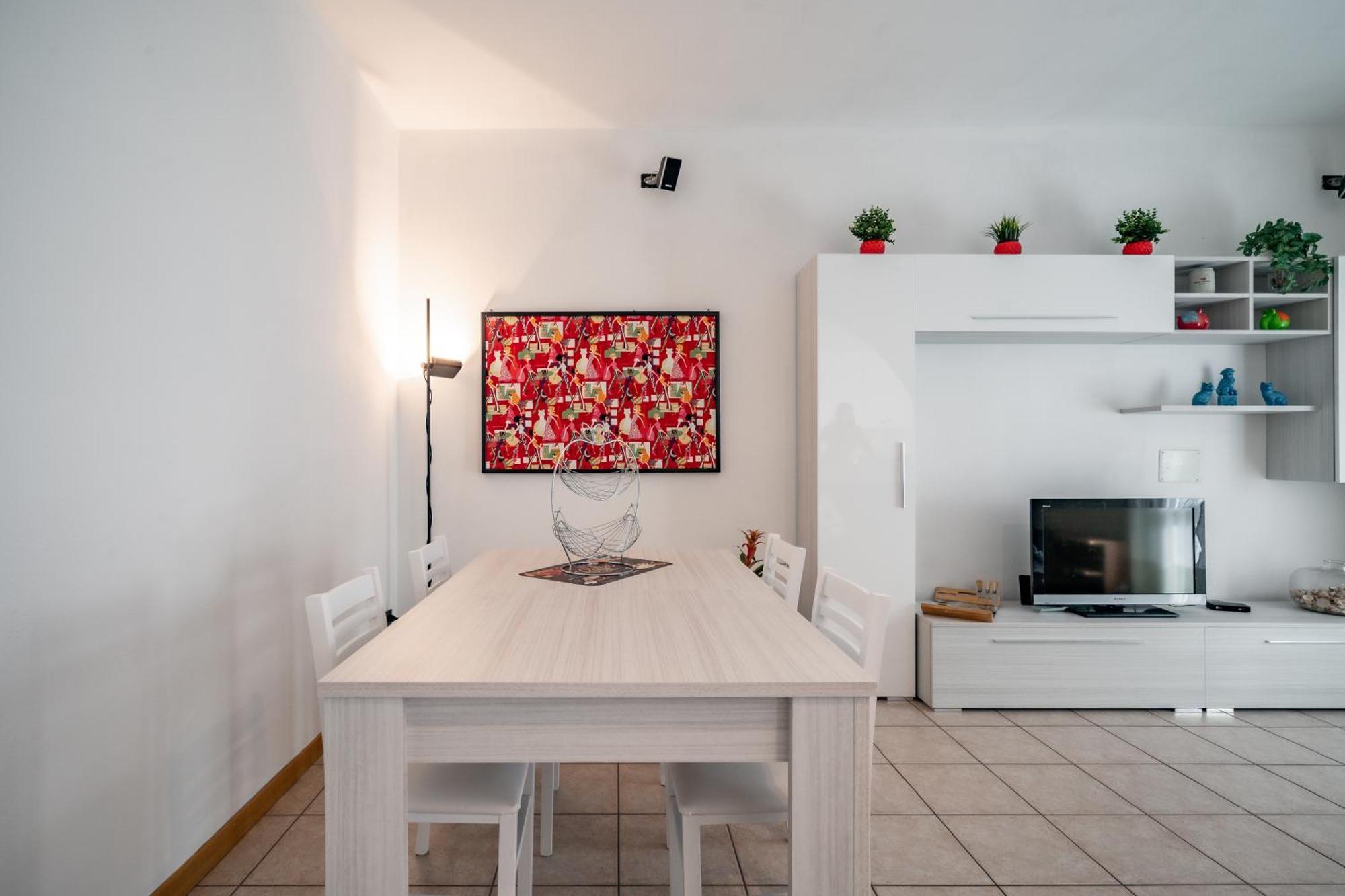 Dolce Teresa Apartment แมนเดลโล เดล ลาริโอ ภายนอก รูปภาพ